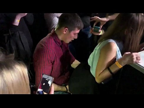 ❤️ Prawdziwy seks w rosyjskim klubie nocnym. 18-letnia rosyjska dziewczyna w odbycie i pochwie fucked w klubie nocnym Porn video at us pl.porn-milf-300.ru ❌❤